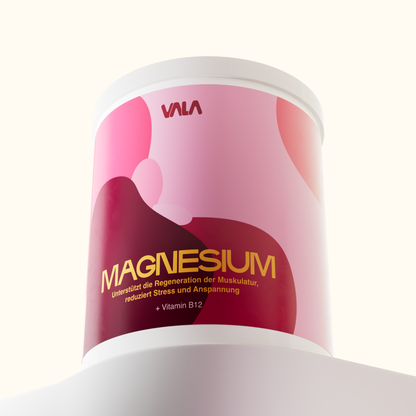 Produktbild auf weißem Podest, Pastellgelber Hintergrund, organisches modernes Packaging